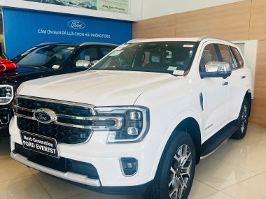Ford Everest Titanium 2 cầu 4x4 trưng bày tại Ford Hải Phòng