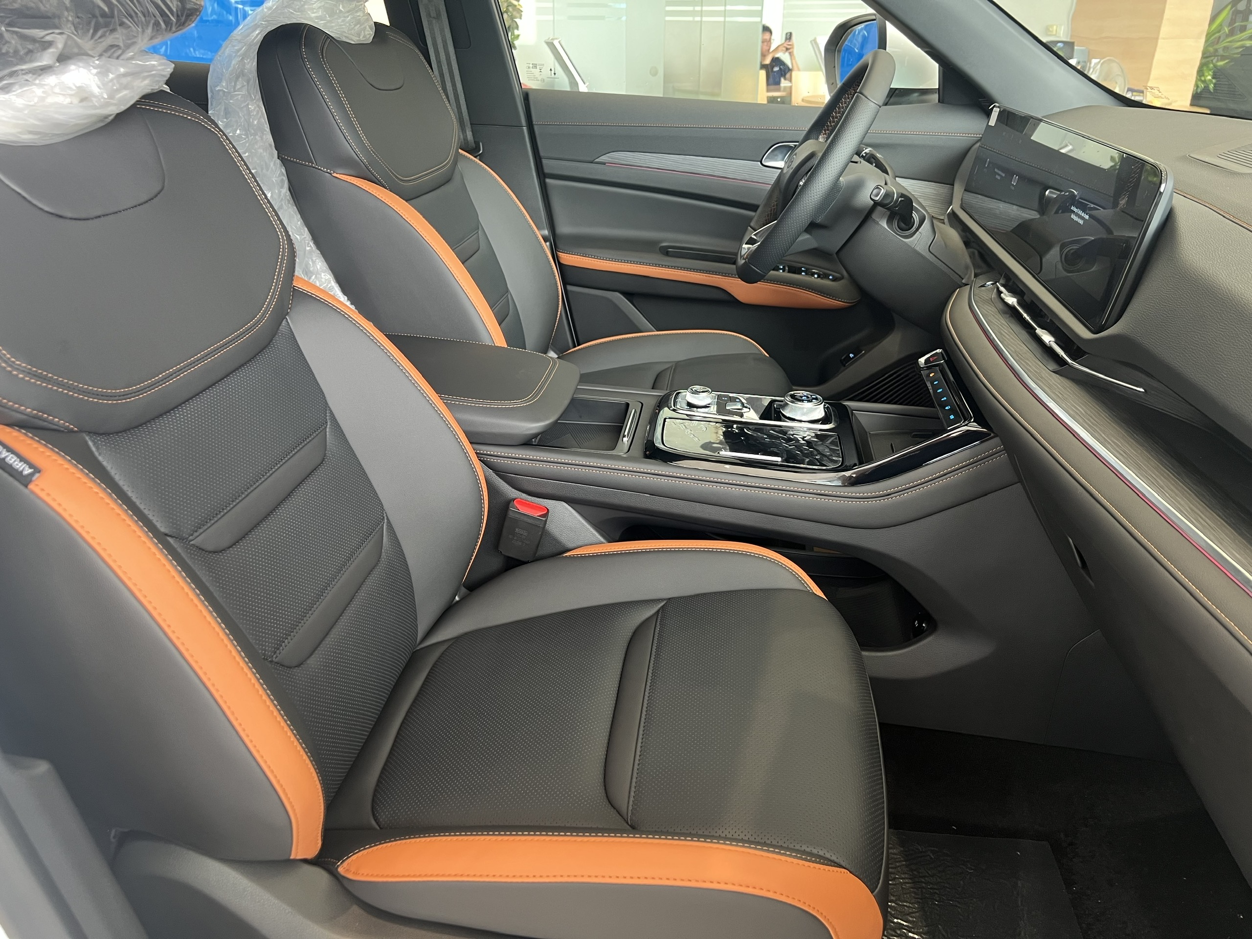 Ford Territory Titanium X được trang bị 2 ghế trước chỉnh điện