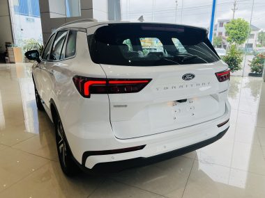 phần đuôi xe Ford Territory X, thiết kế trẻ trung, đẹp mắt
