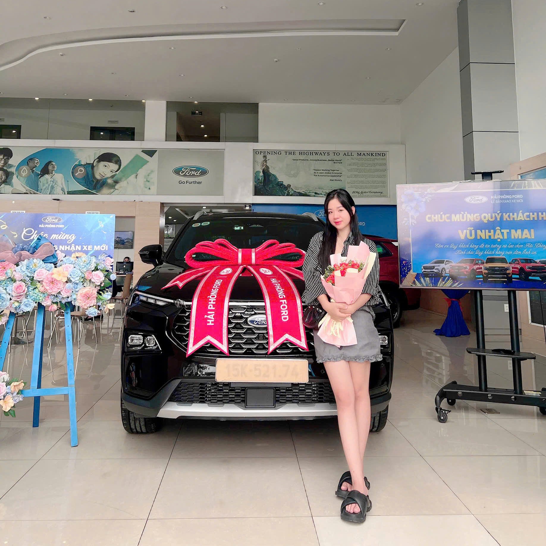 KH nhận xe mới tại Ford Hải Phòng