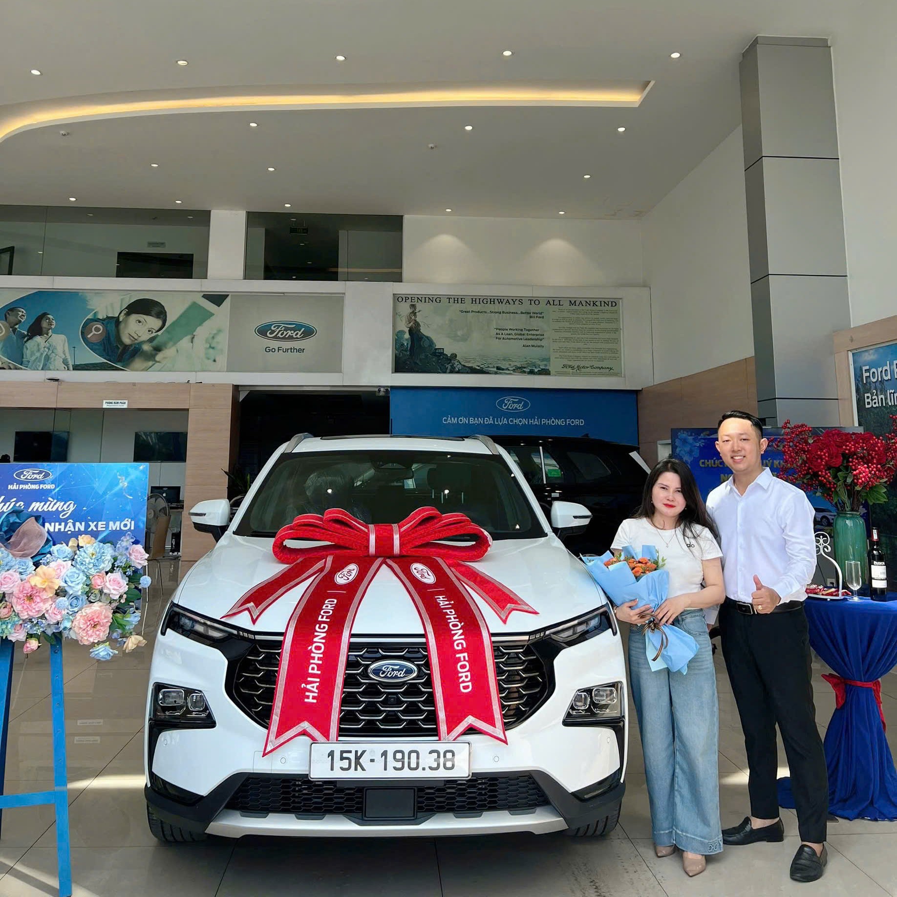 Ford Hải Phòng giao xe mới