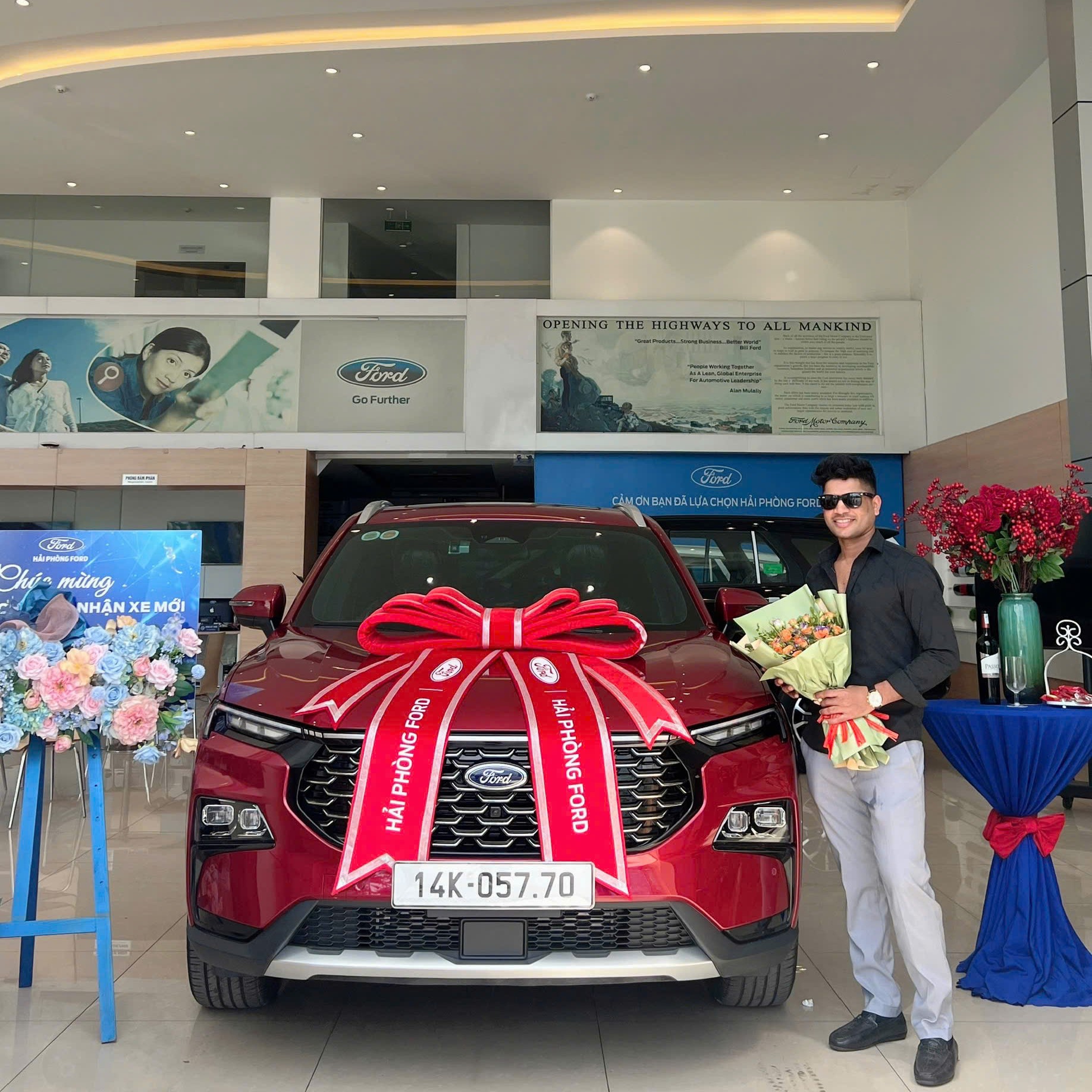 Hải Phòng Ford giao xe mới