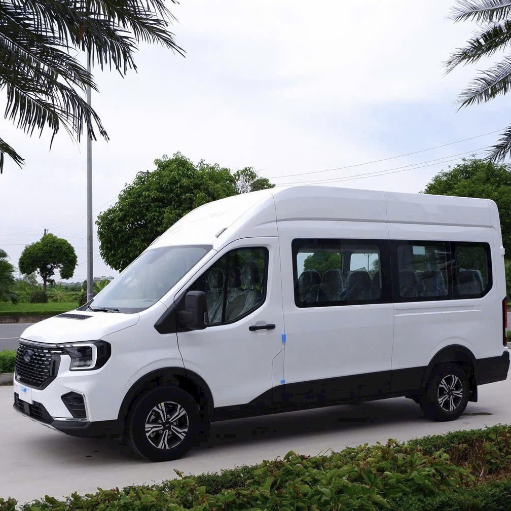 Ford Transit, mẫu xe 18 chỗ, chuyên kinh doanh xe du lịch