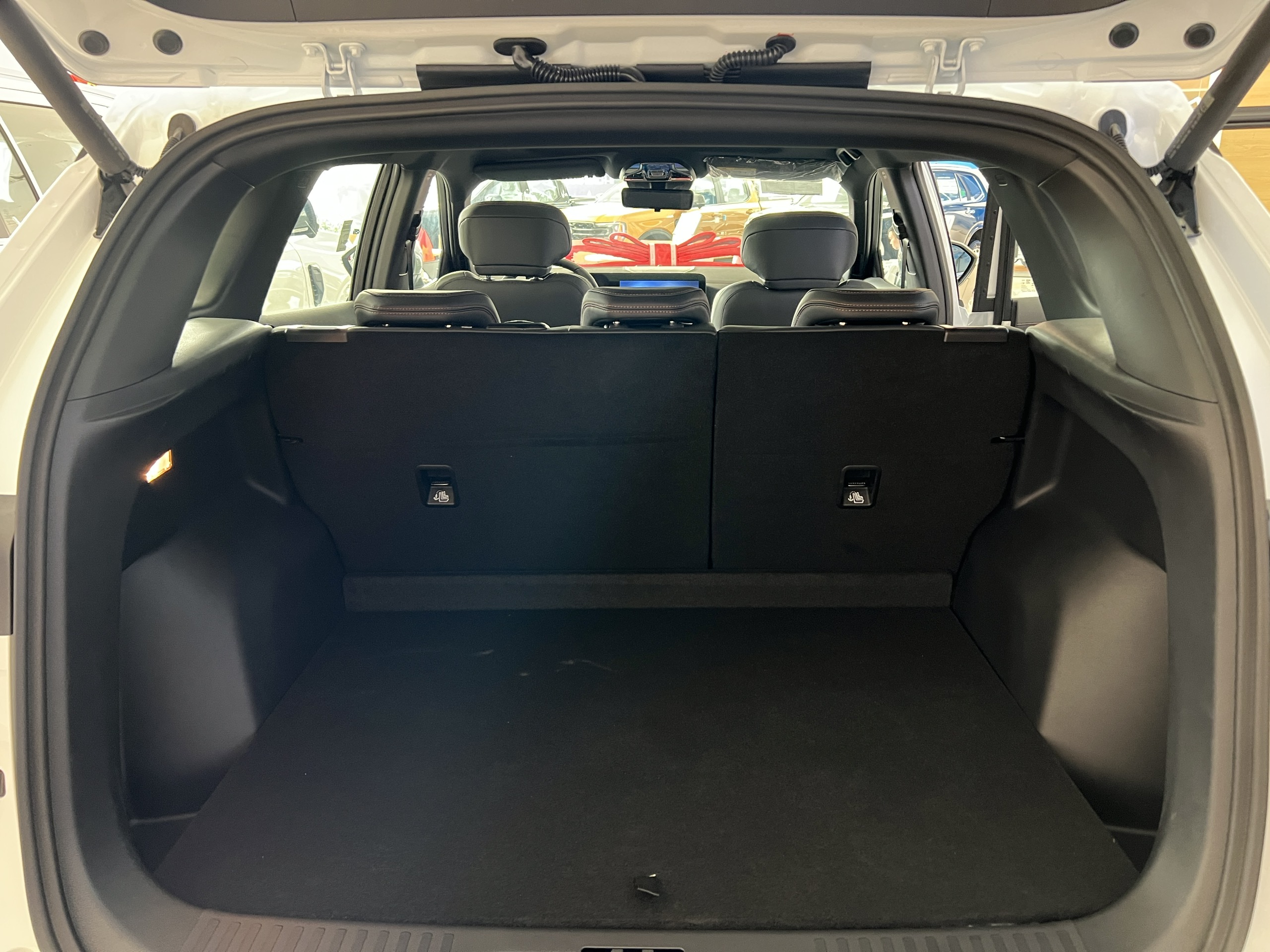 Khoang cốp rộng rãi trên dòng xe Ford Territory
