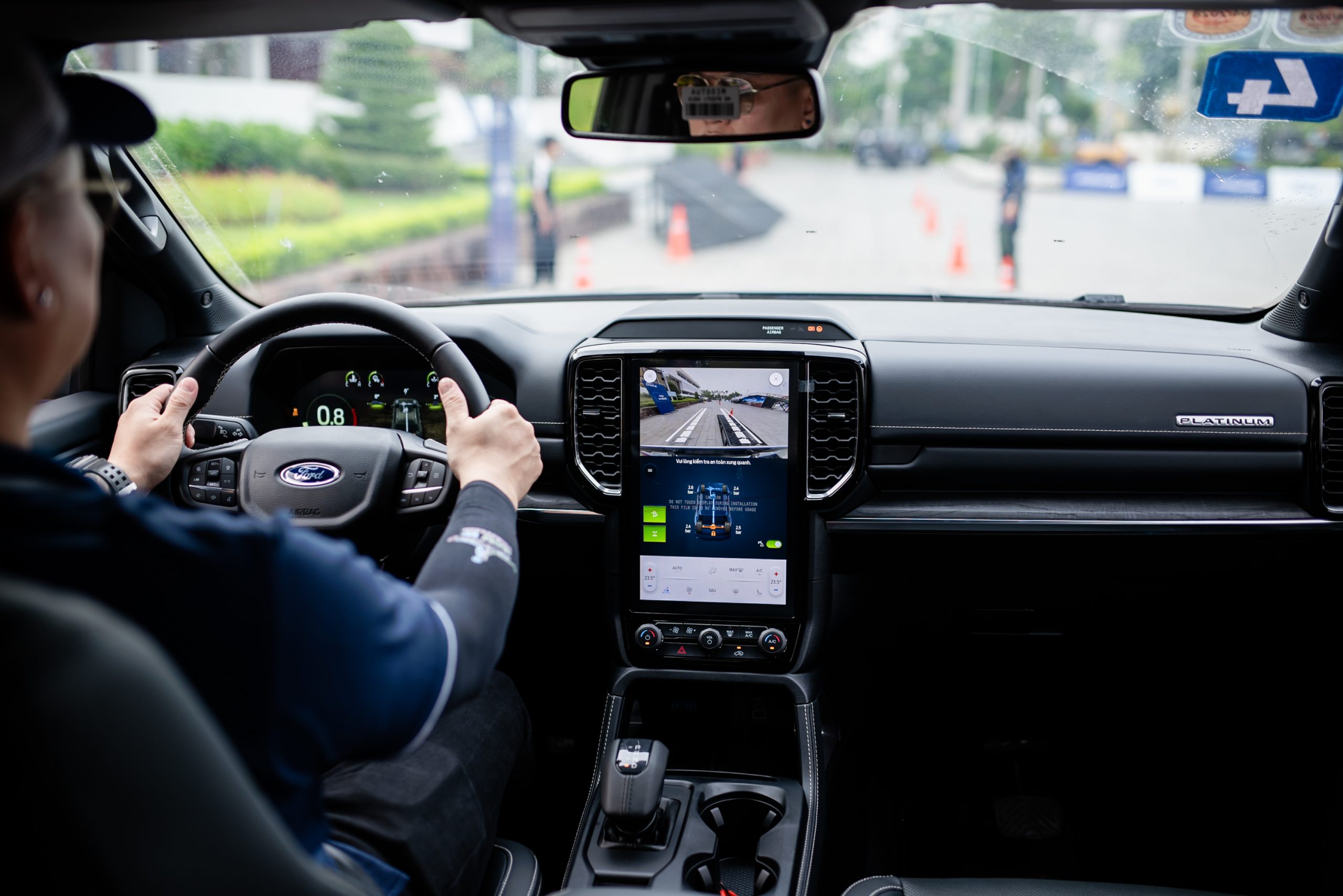 Nội Thất Xe Ford Everest Platinum